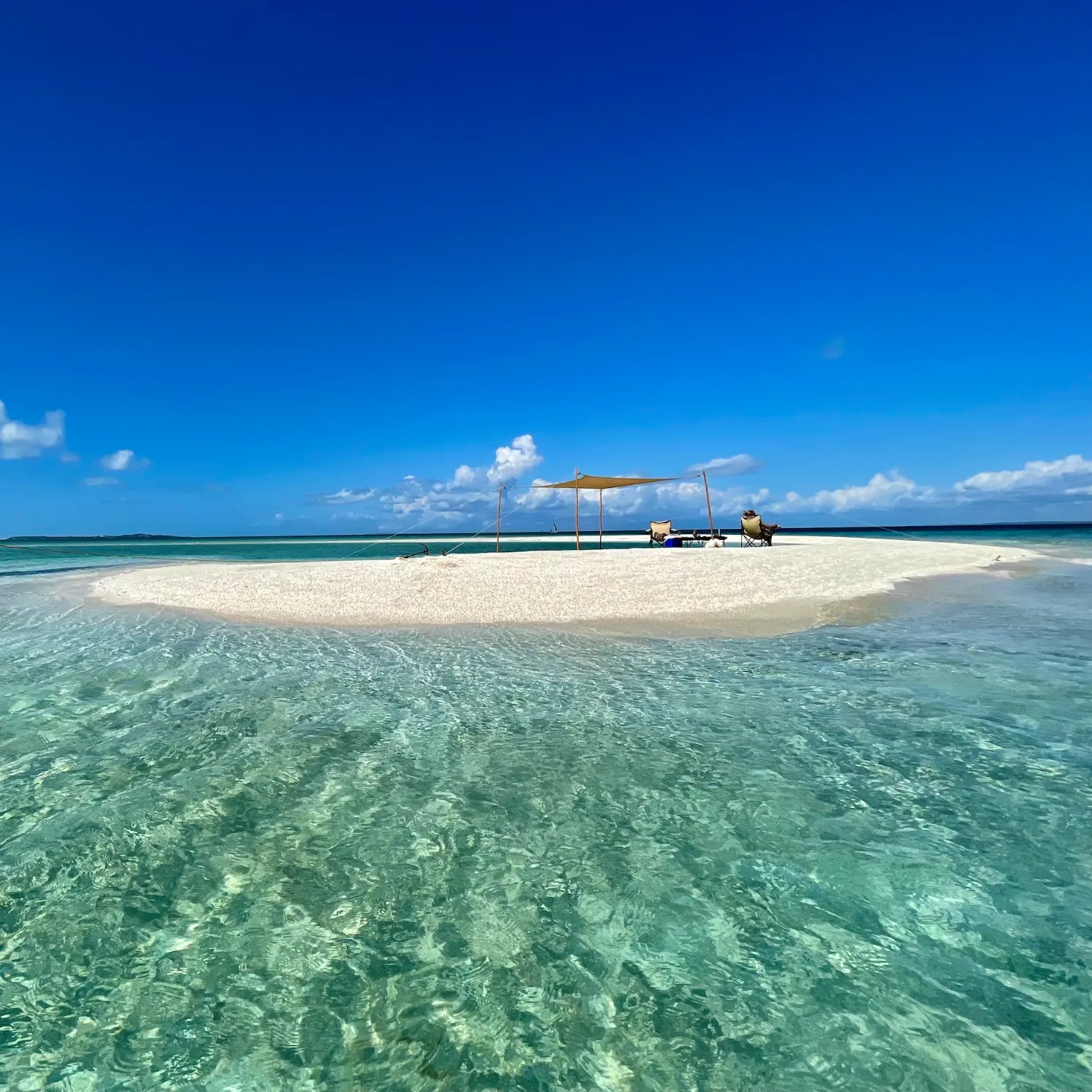 Azulik picnic on a sand bank